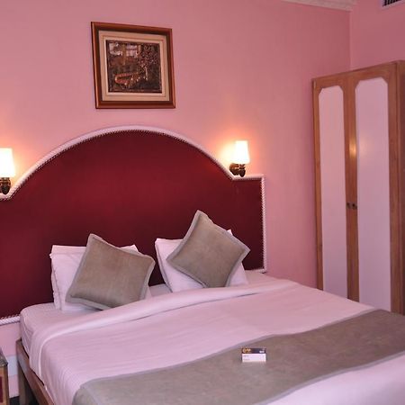 Oyo Premium Railway Station Patna Hotel Patna  Eksteriør billede