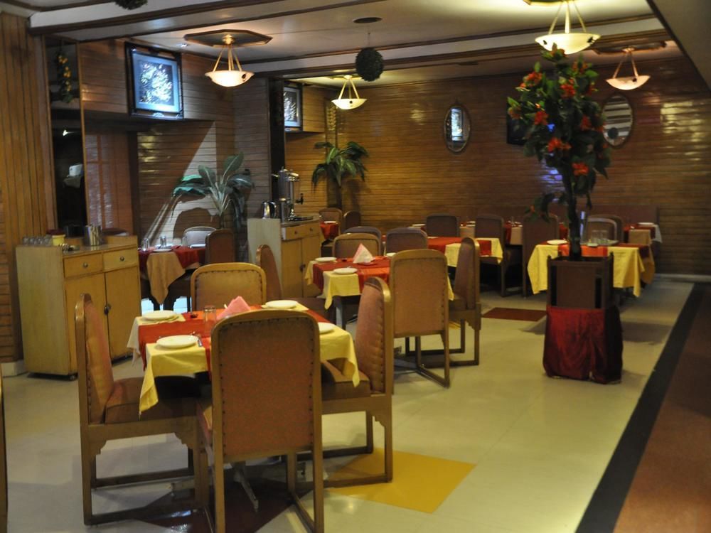 Oyo Premium Railway Station Patna Hotel Patna  Eksteriør billede