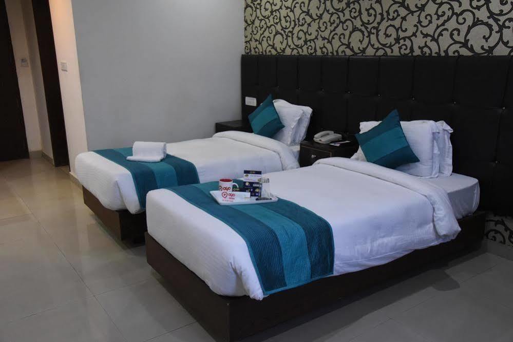 Oyo Premium Railway Station Patna Hotel Patna  Eksteriør billede